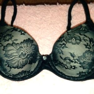 Victoria Secret Lacy Blk Bra